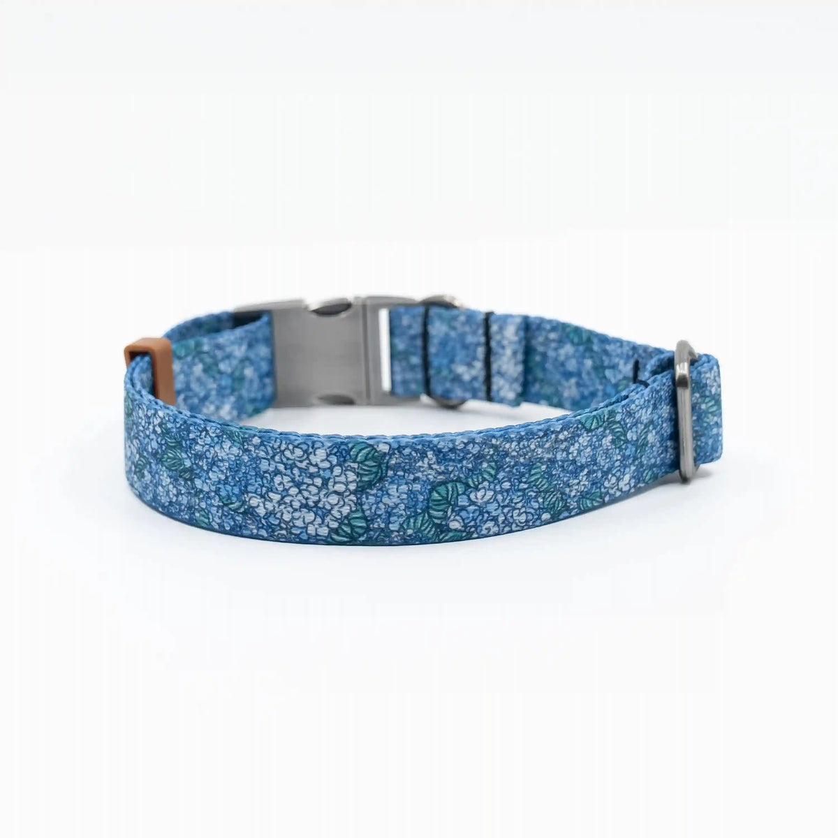 The Hydrangea Bloom Collar